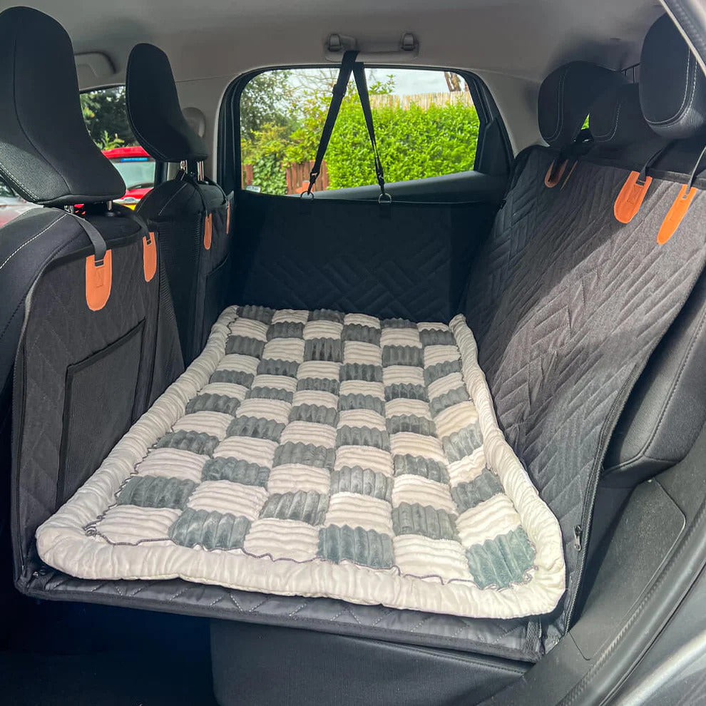 BlitzPaws™ - Hard Bottom Dog Seat Cover